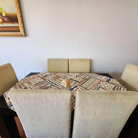 Ring Corner Flat W/ 24h Check In Apartment Tirana