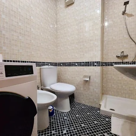 Ring Corner Flat W/ 24h Check In Apartment Tirana
