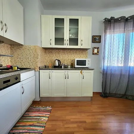 Apartment Ring Corner Flat W/ 24h Check In Tirana