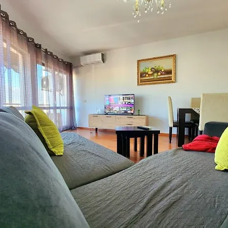 Apartment Ring Corner Flat W/ 24h Check In Tirana