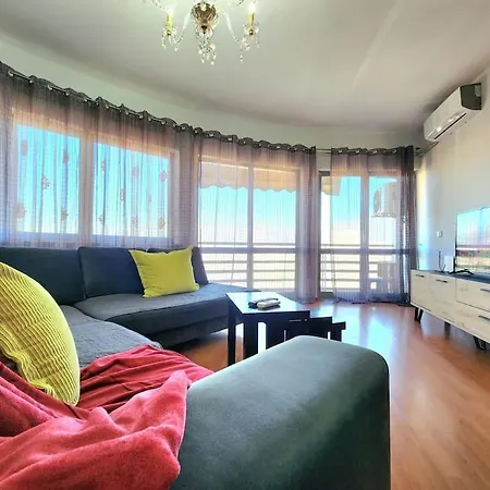 Apartment Ring Corner Flat W/ 24h Check In